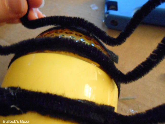 good_cook_prefreshionals_bumble_bee_diy_craft_bee_attaching_legs