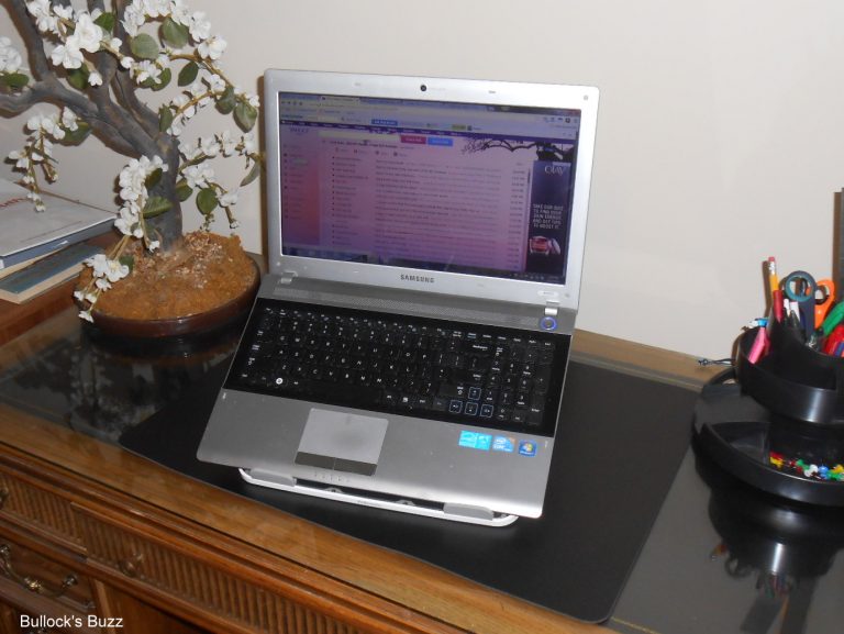 Shoplet.com Rhinolin Desk Pad Review