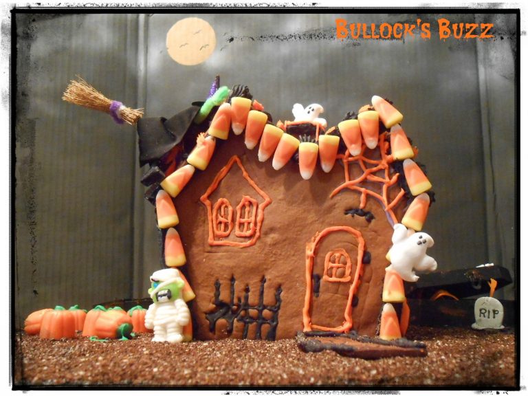 Halloween Haunted Gingerbread House Cookie Cutter Set Review