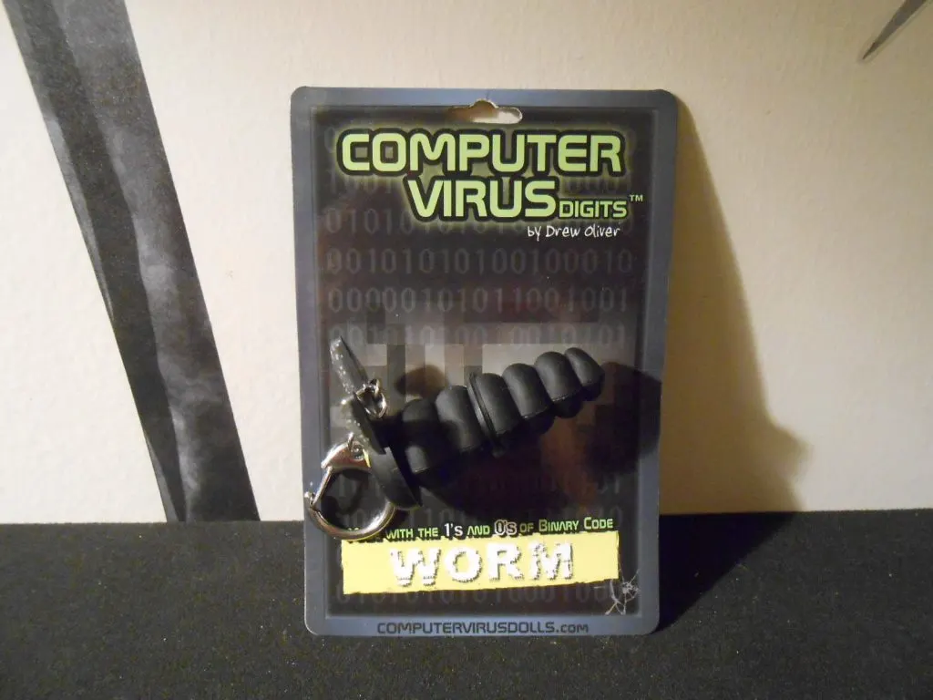 GIANTmicrobesComputerVirusDollsReview4