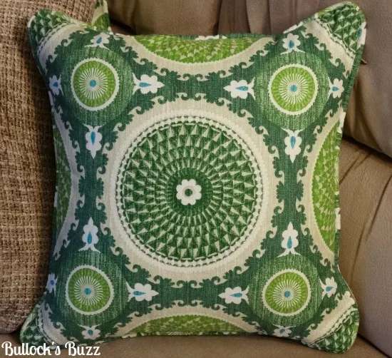 Loni-M-Designs-Pillow-Review3