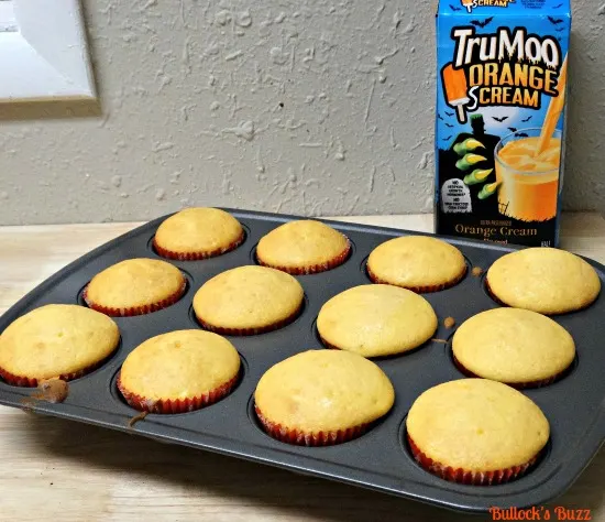 trumoo-orange-screamsicle-cupcakes-in-a-jar-recipe6