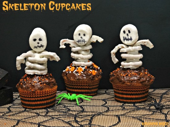 Last Minute Halloween Party Treats Scary Skeleton Cupcakes finished