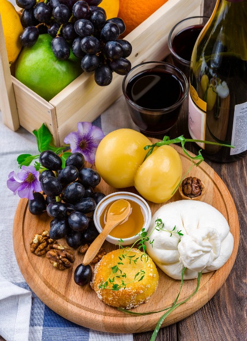 Wine Pairings Demystified cheese and fruit 