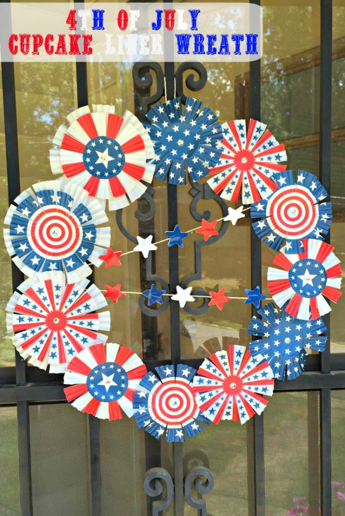 4th Of July Cupcake Liner Wreath - Quick And Easy Tutorial