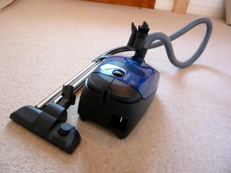 7 Vacuum Cleaner Issues You Can Handle Yourself main image