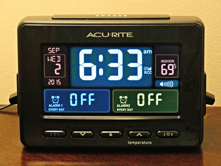 AcuRite Atomic Dual Alarm Clock with USB and Temperature close up