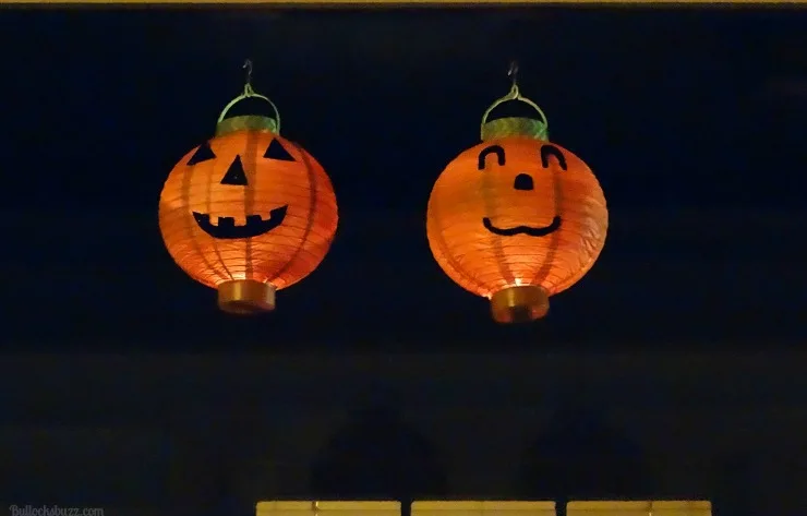 DIY Halloween Lanterns Pumpkins Energizer Eco Advanced hanging outside