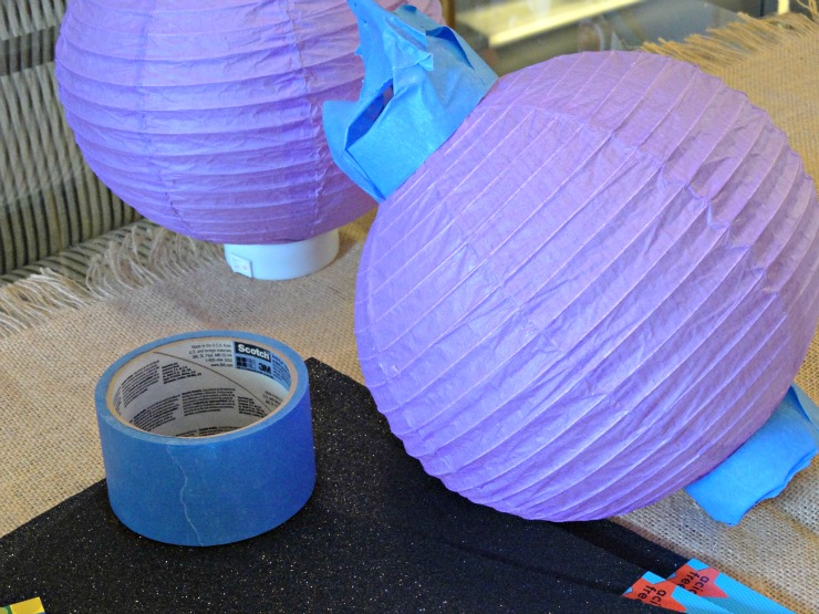 DIY Halloween Lanterns Pumpkins Energizer Eco Advanced tape off the plastic parts