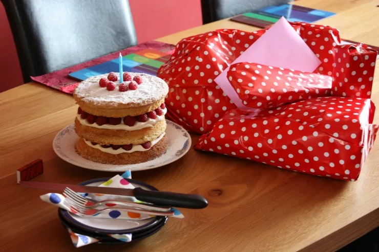 fantastic tips for choosing a gift for your teenage daughter
