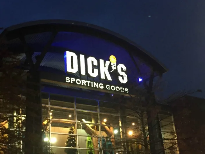 sidelines Dicks Sporting Goods