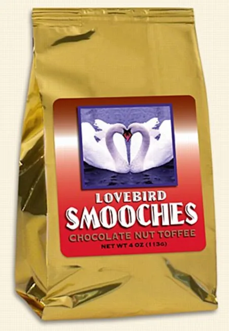 lovebird_smooches