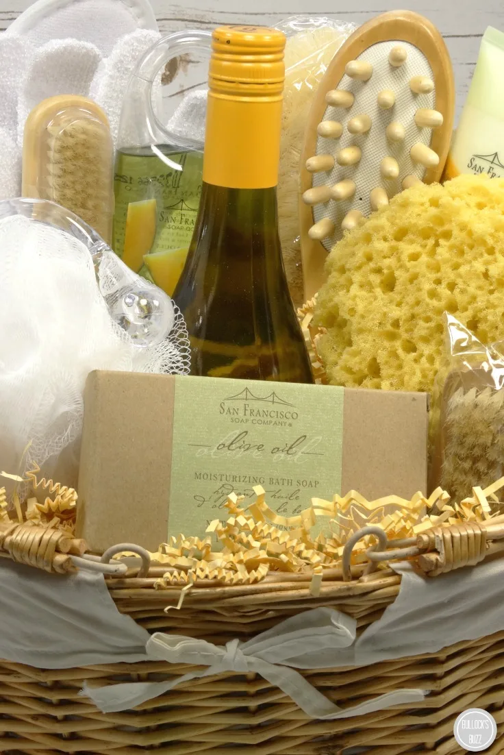 GourmetGiftBaskets Easter Basket Premium Wine Spa Basket image1