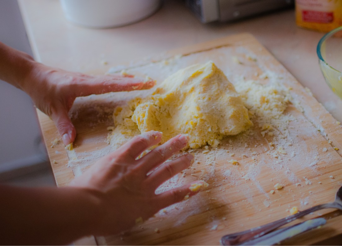great ways to spend a rainy weekend with the kids indoors cooking