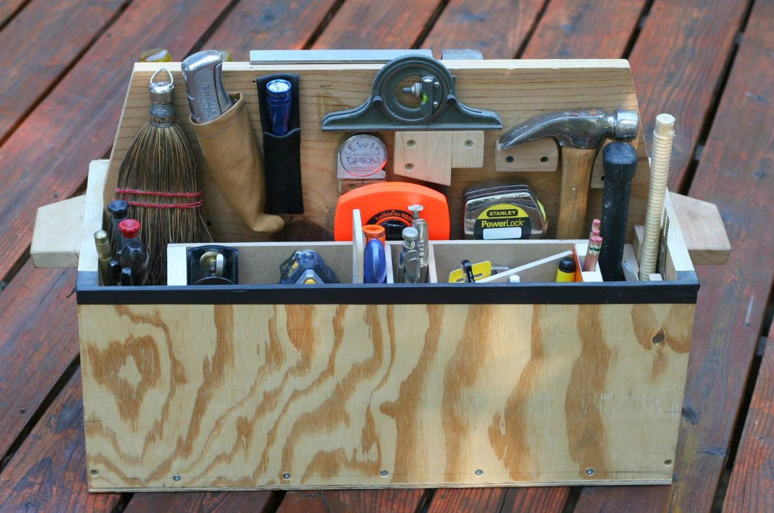 what tools should you have in your DIY toolbox main