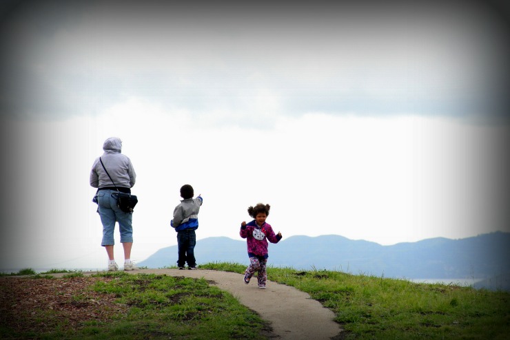 Tips For Keeping Your Family Safe And Happy On Family Outings