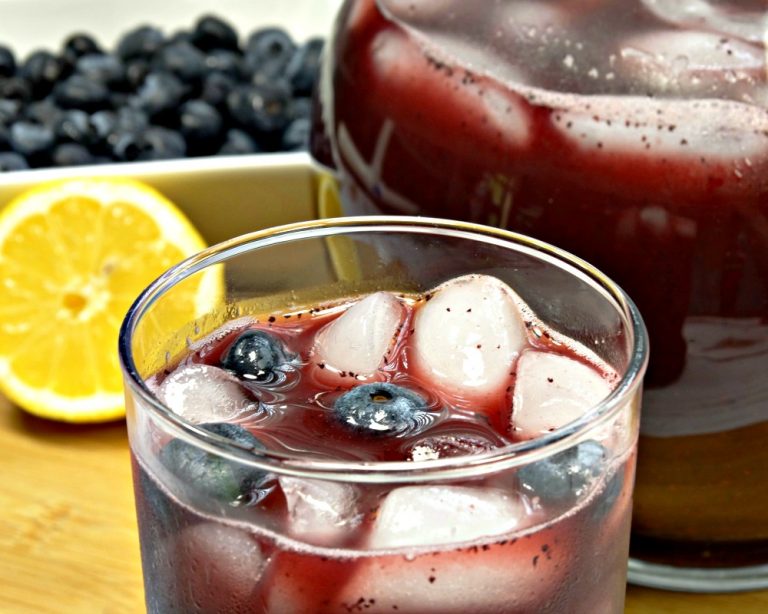 Homemade Blueberry Lemonade