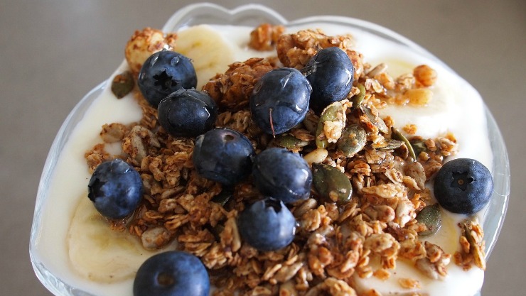 9 Foods That Are Secretly Wrecking Your Health granola