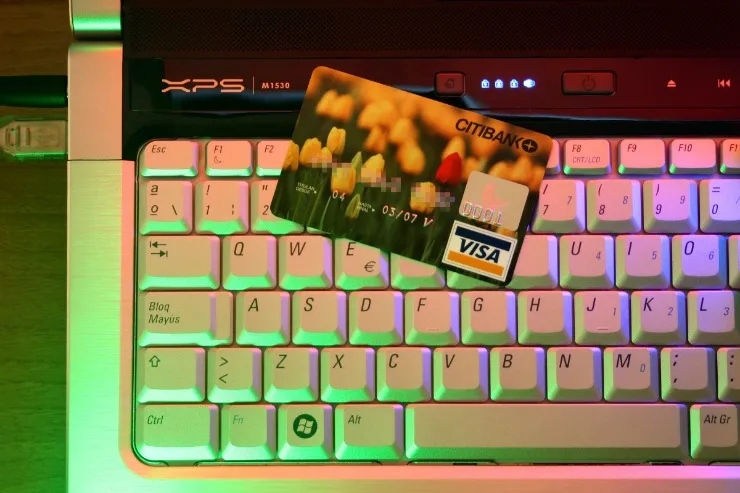Top Tips To Make Internet Shopping A Breeze main