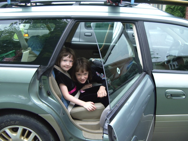 4 Must-Have Car Accessories for Families main