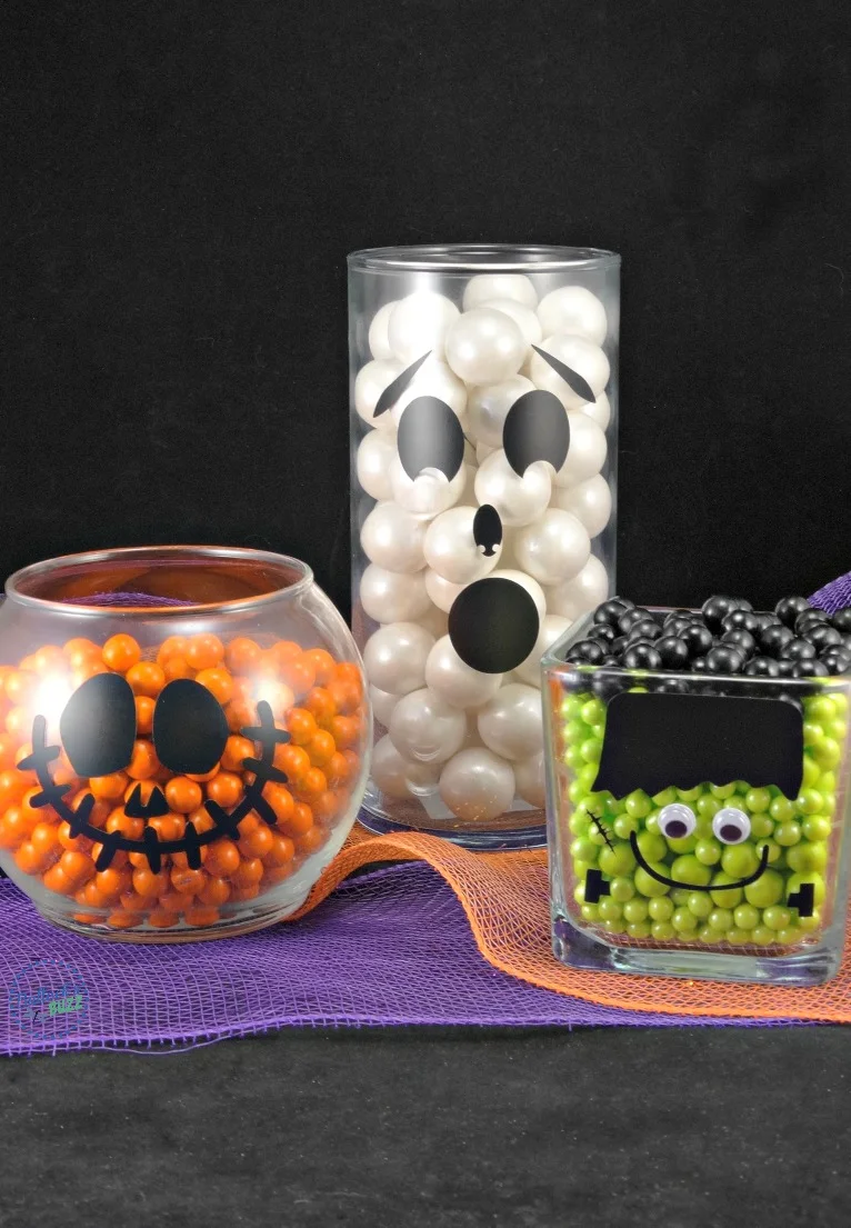 These Halloween treat jars are frightfully easy to make, and they work great as decor or for parties! Add my free printable Halloween treat bag toppers, and you'll be a halloween hit!