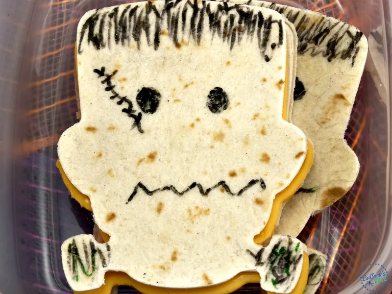 Halloween lunch box frankenstein-sandwich