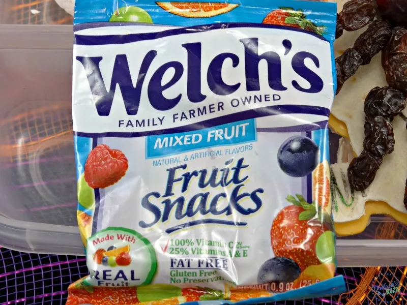 halloween-lunch box-with-welchs-fruit-snacks