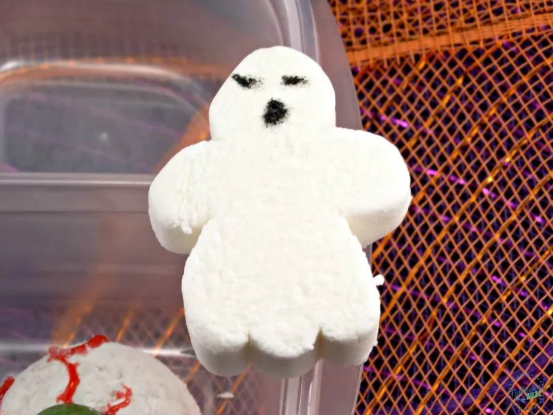 halloween-lunch box-ghost-marshmallow
