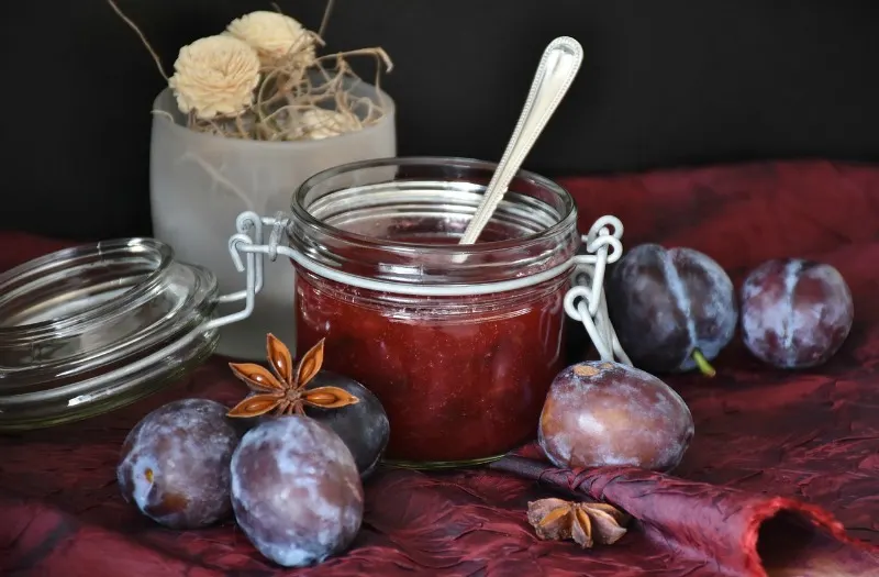 ways-to-stay-fit-even-as-you-age-plums