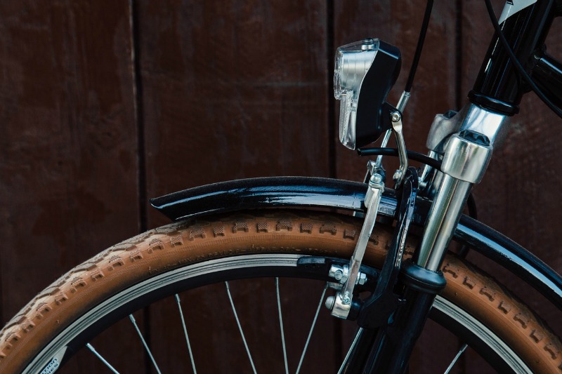 cycling-to-work-bike-wheel