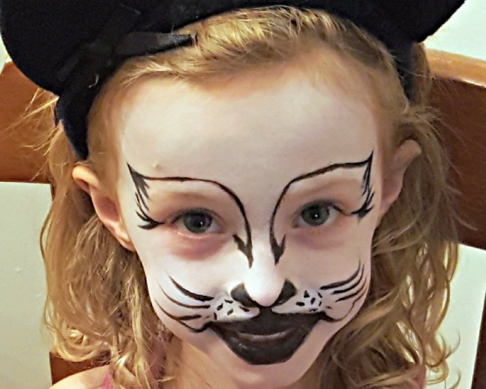 Kitty Cat Face Painting Tutorial Halloween With Snazaroo