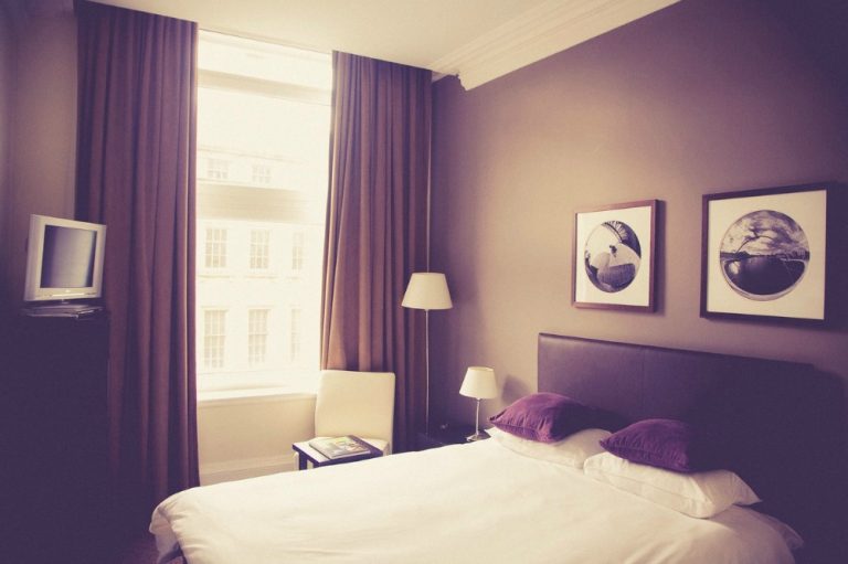 Bedroom Blues: Easy Ways to Spruce Up Your Bedroom