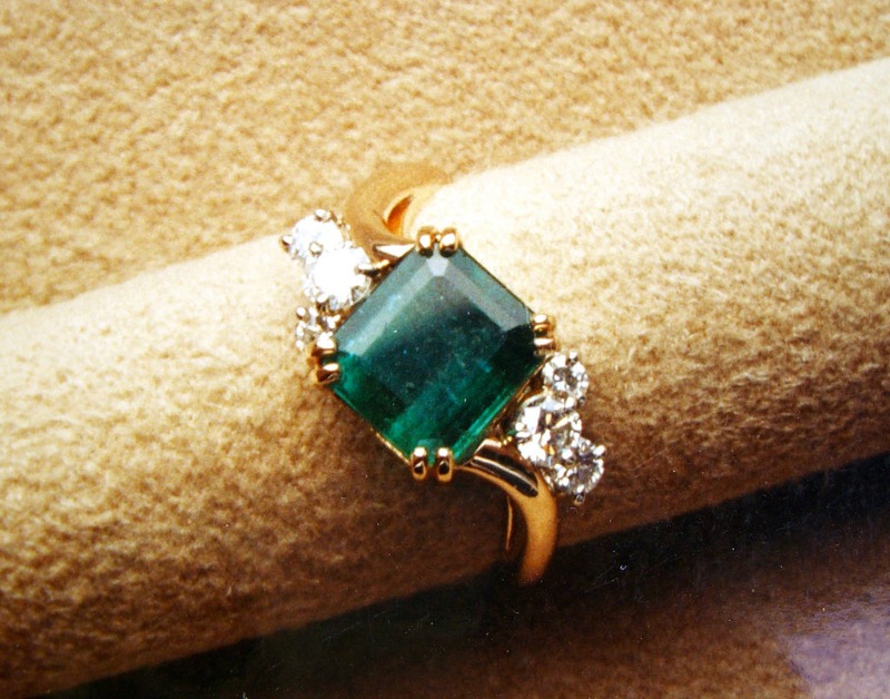 ring repair emerald