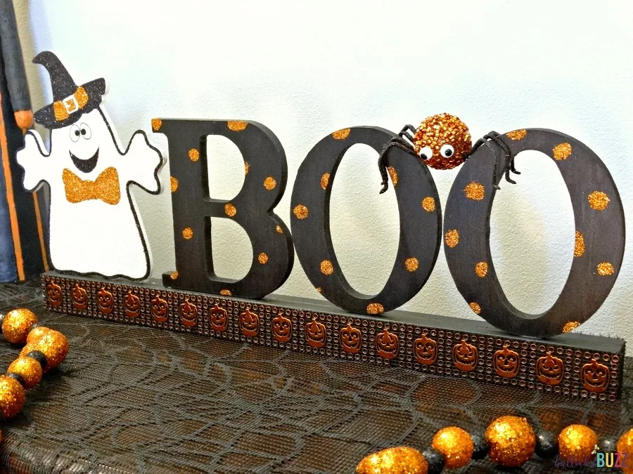  Follow this simple tutorial to create your own faBOOlous DIY Halloween sign decor!