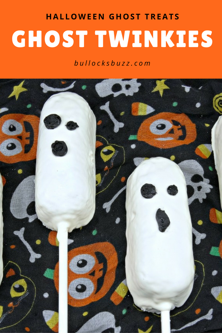 Halloween Ghost Treats with Twinkies are a spook-tacular Halloween treat for parties that are quick and easy to make!