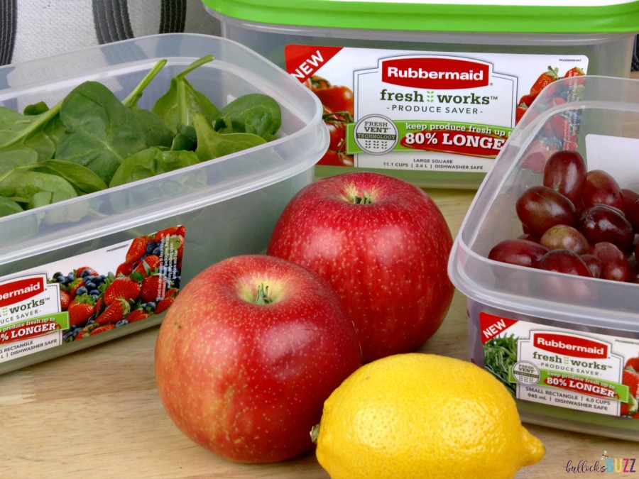 spinach and grapes in Rubbermaid containers