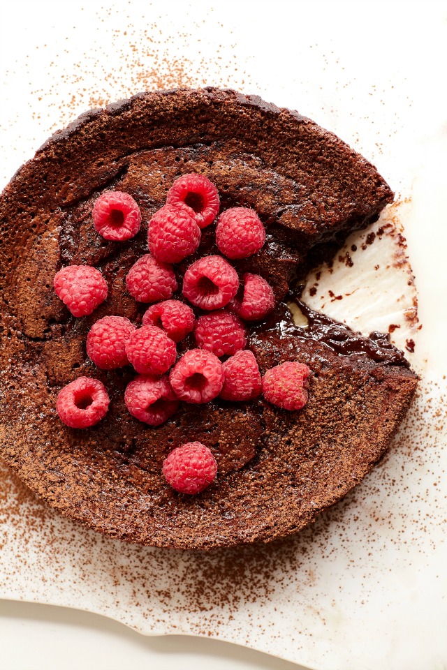 Stevia in the Raw recipe for Flourless Chocolate Sunken Lava Cake with Raspberries