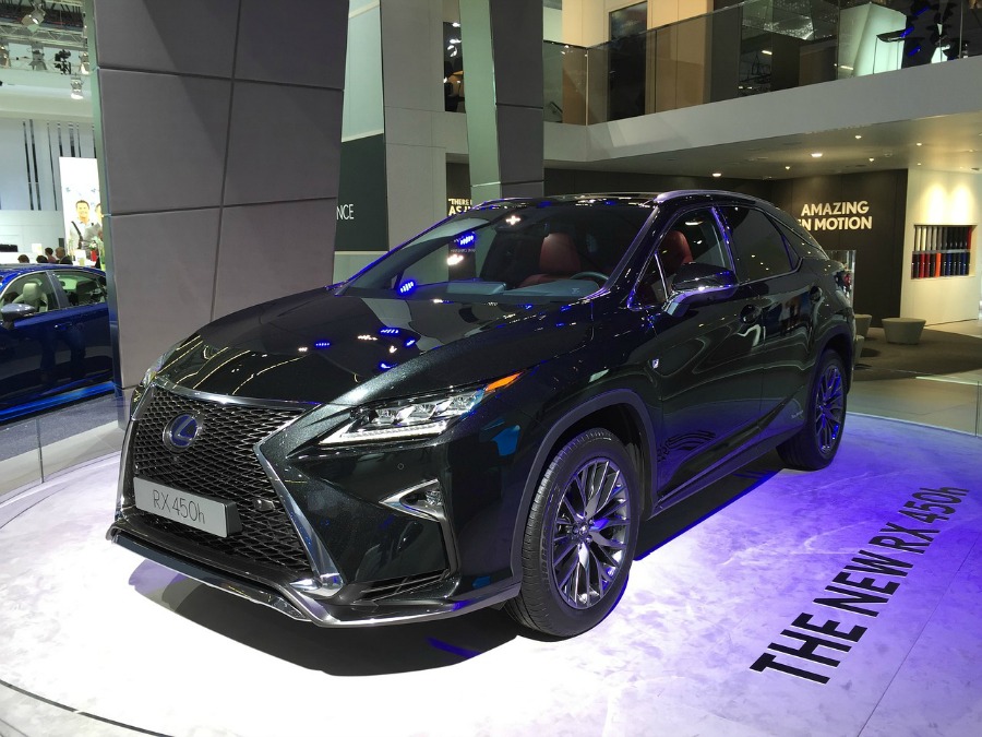 6 Great Reasons to Buy a Lexus