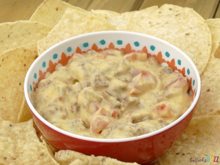 Quick And Easy Nacho Dip Recipe 4 Ingredient Cheese Dip With Beef And Veggies