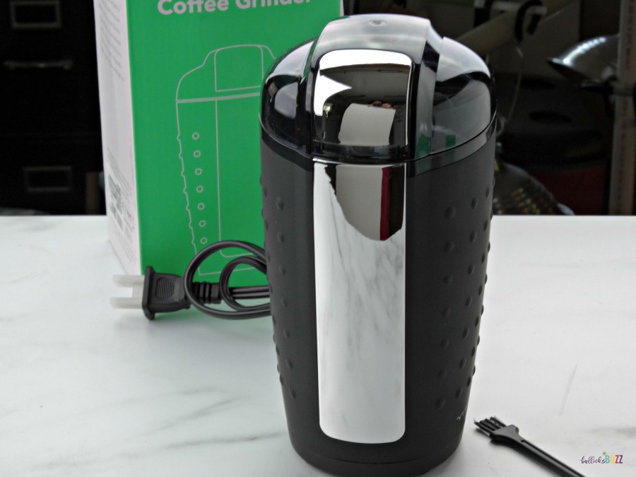 Vremi coffee grinder with packaging