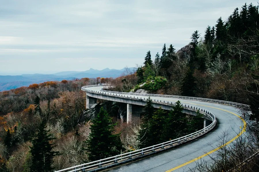 curving road through the mountains