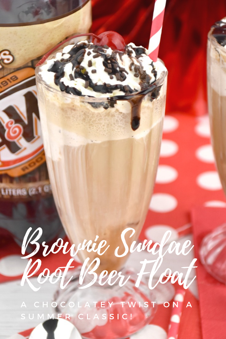 Decadent chunks of brownie, a drizzle of chocolate syrup, and a sprinkling of chocolate bits take a quintessential summer treat to a whole new level in this Brownie Sundae Root Beer Float recipe! Plus, create your own sweet summer memories by taking the Family Fun Night pledge with A&W Root Beer! AD #AWRootBeer #recipes #rootbeerfloats