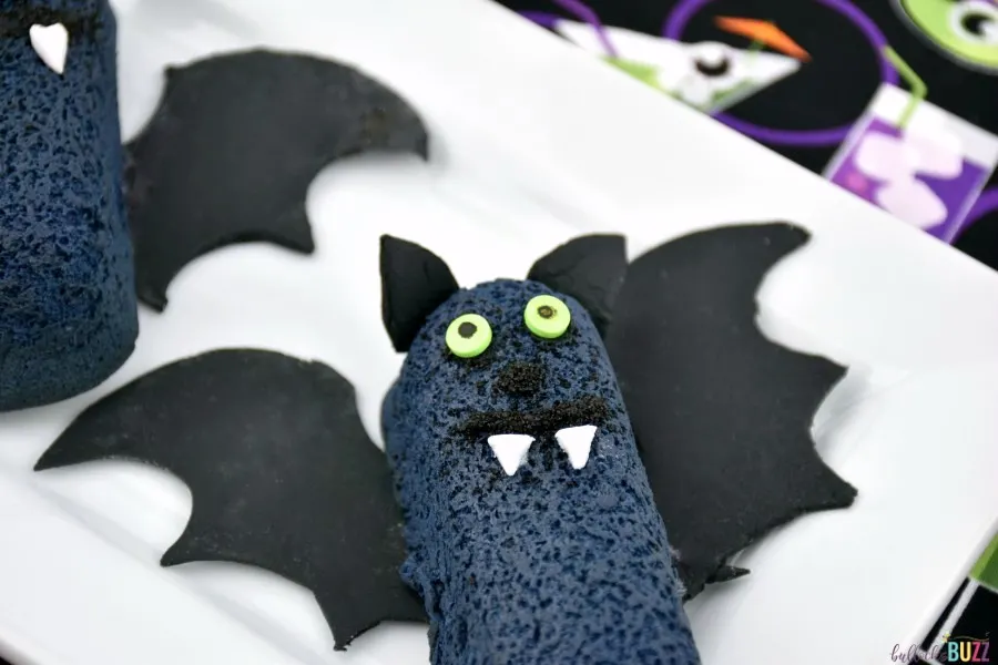 Halloween snack idea Halloween bat Twinkies