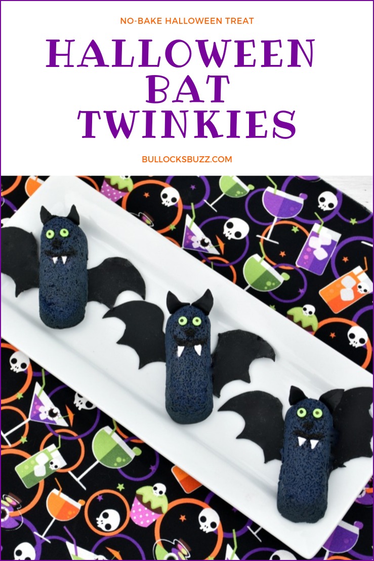Halloween Bat Twinkies are so easy to make, it's scary! These faboolous no-bake Halloween treats are perfect for parties and make a spooktacular snack, too. Best of all, they're dreadfully delicious! #Halloween #HalloweenTreat #HalloweenRecipe