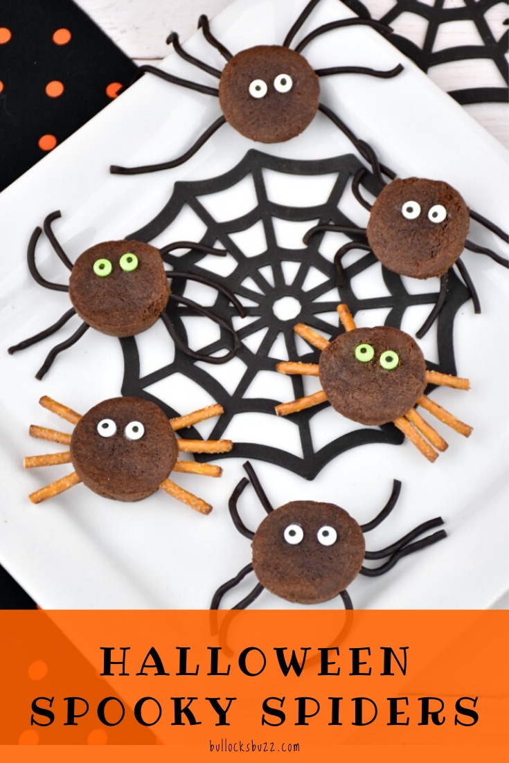 These frightfully fun Spooky Halloween Spider snacks are made with ghoulishly good Little Bites Fudge Brownies. They are dreadfully delicious and eerily easy to make! #Halloween #Halloweensnacks #Halloweenspidersnacks