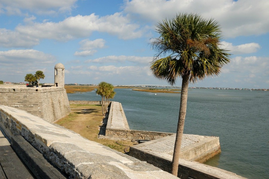 Florida travel tips visit castillo de san marcos