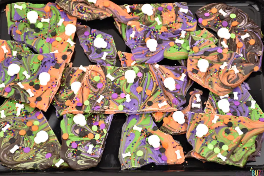 Halloween recipe for swirled candy bark