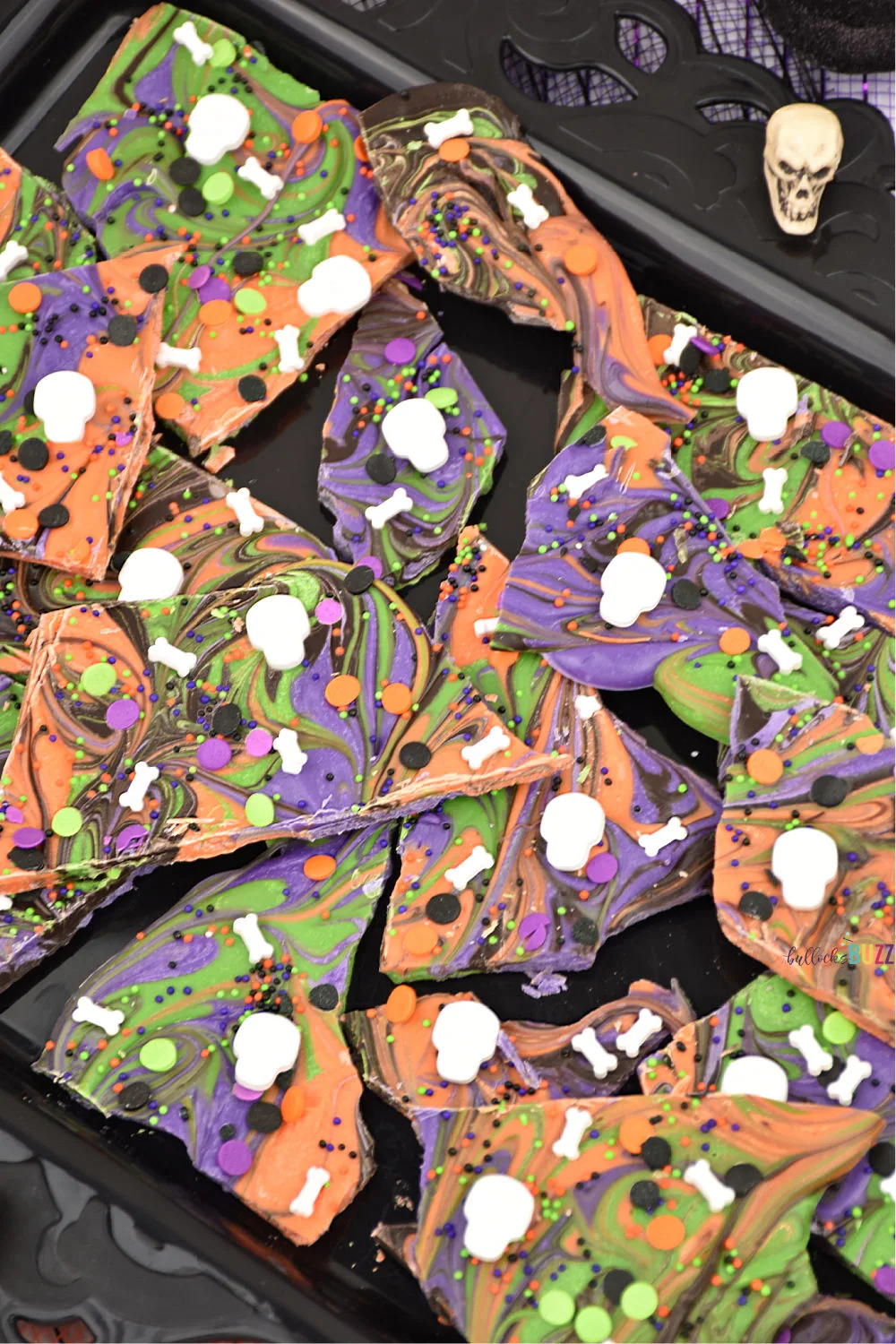 Add a little sweetness to your spooky Halloween celebration with this no-bake Boneyard Halloween Candy Bark. Find the recipe on the Bullock's Buzz blog!