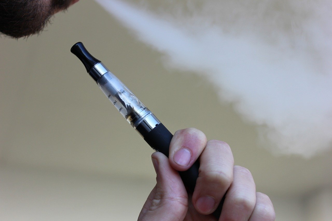 how to stay safe when vaping