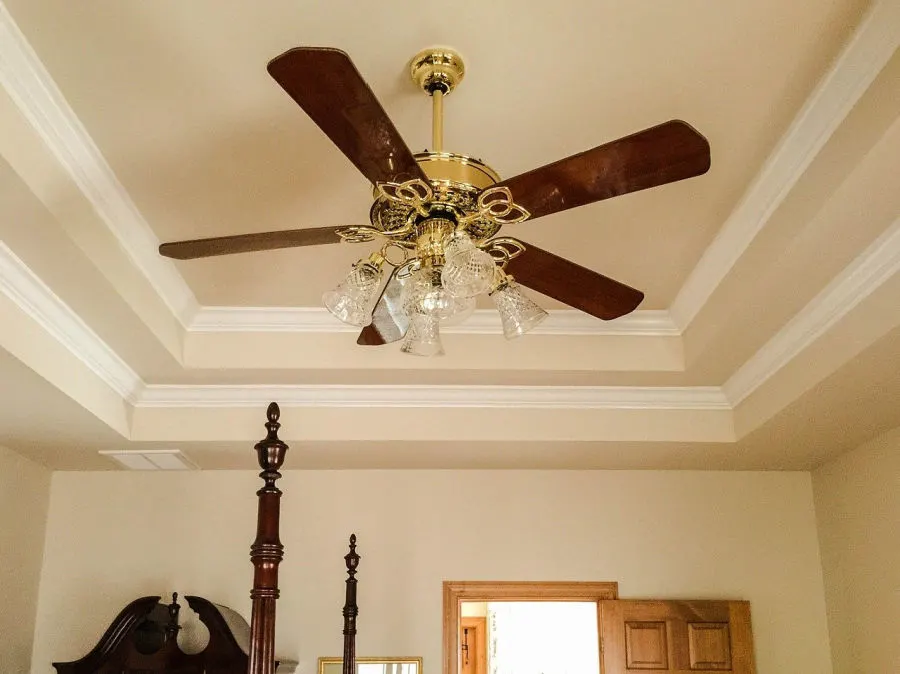 Use ceiling fans To Keep Your House Cool During The Summer